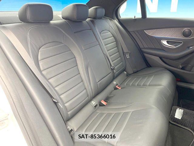 Mercedes Benz C-CLASS 2017-06 7272297-10