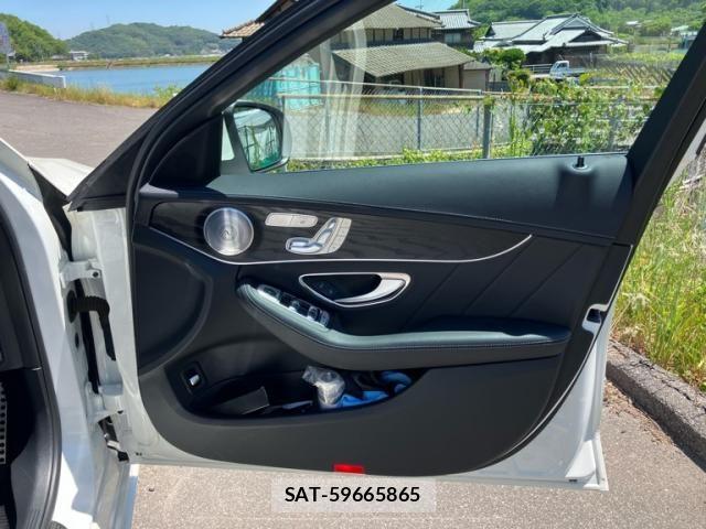 Mercedes Benz C-CLASS 2016-03 7328259-9