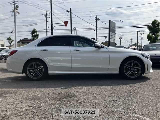 Mercedes Benz C-CLASS 2018-11 7328258-15