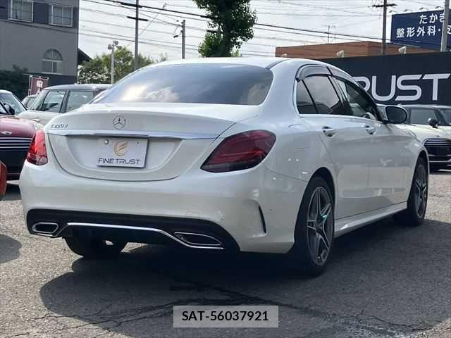 Mercedes Benz C-CLASS 2018-11 7328258-16