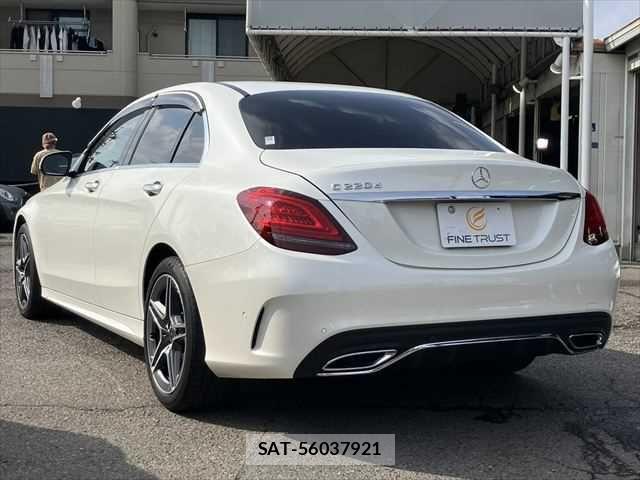 Mercedes Benz C-CLASS 2018-11 7328258-18