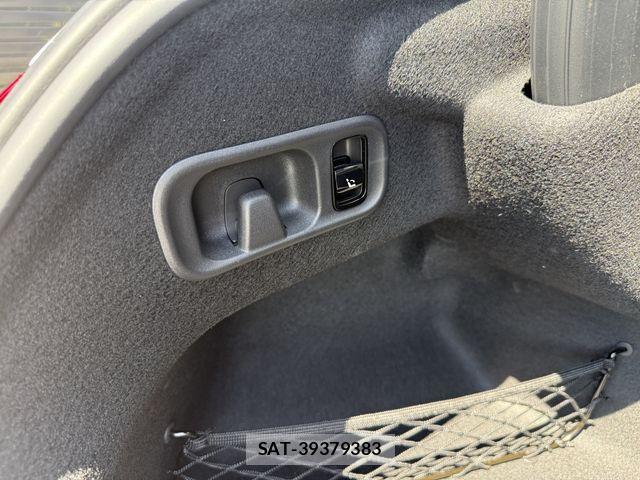Mercedes Benz C-CLASS 2025-08 7392822-26