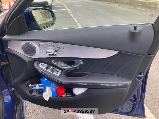 Mercedes Benz C-CLASS 2018-11 7562407-8