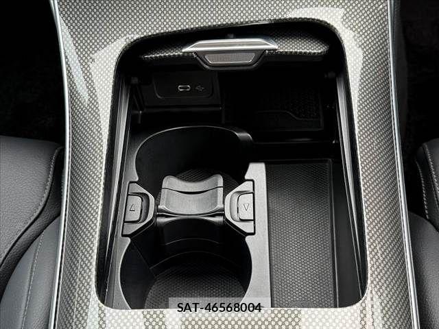 Mercedes Benz C-CLASS 2023-11 7617949-23