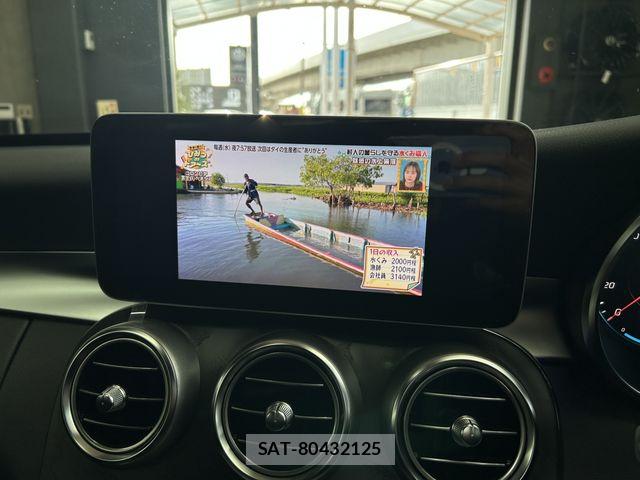 Mercedes Benz C-CLASS 2019-06 7617954-16