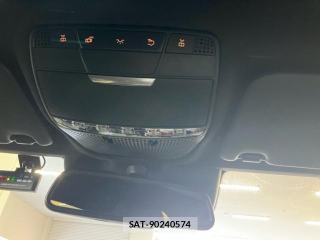 Mercedes Benz C-CLASS 2016-11 7617956-23