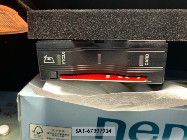 Mercedes Benz C-CLASS 2020-04 7617955-11