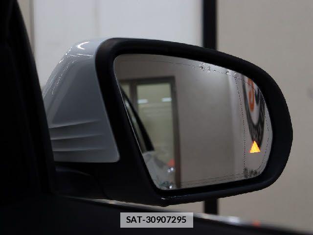 Mercedes Benz C-CLASS 2015-06 7725480-8