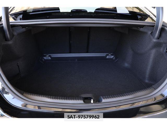 Mercedes Benz C-CLASS 2022-05 7725473-24