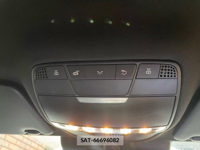 Mercedes Benz C-CLASS 2016-05 7725477-25