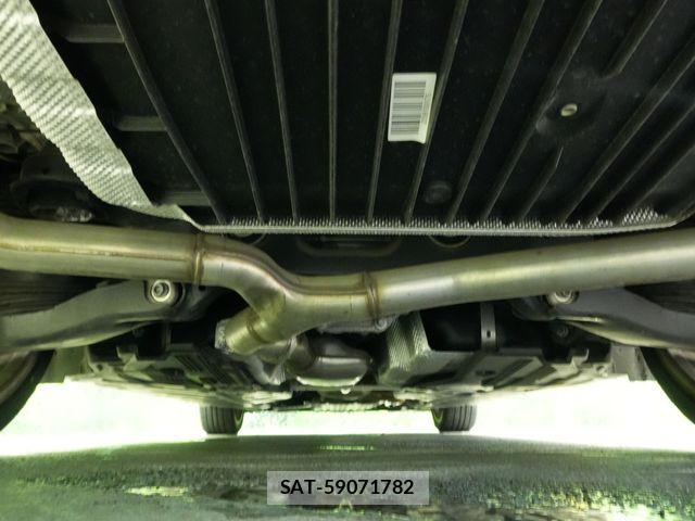 Mercedes Benz C-CLASS 2014-08 7725487-23
