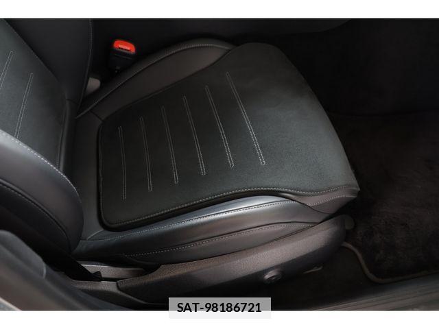 Mercedes Benz C-CLASS 2023-04 7725475-24