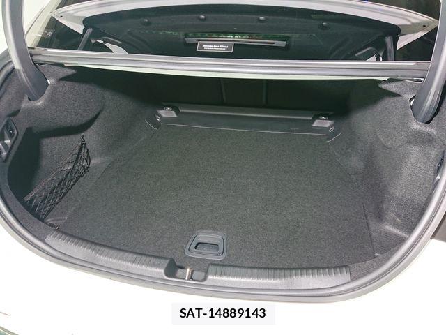 Mercedes Benz C-CLASS 2023-09 7725461-9
