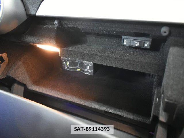 Mercedes Benz C-CLASS 2019-06 7979898-13