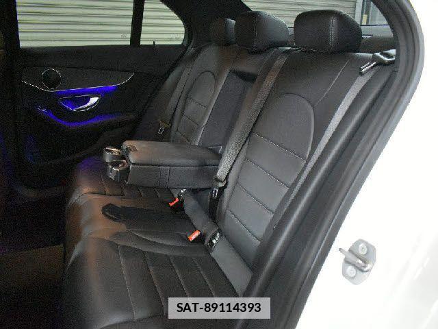 Mercedes Benz C-CLASS 2019-06 7979898-16