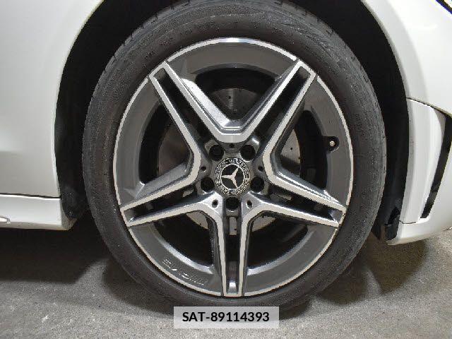 Mercedes Benz C-CLASS 2019-06 7979898-24