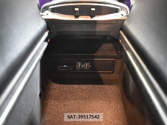 Mercedes Benz C-CLASS 2019-10 8074516-14