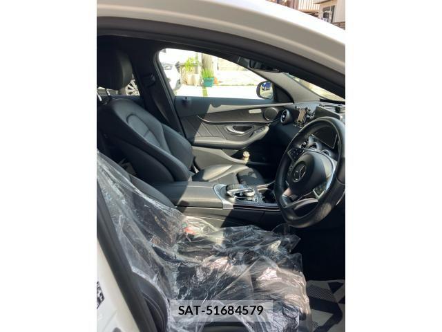 Mercedes Benz C-CLASS 2017-07 8074520-11