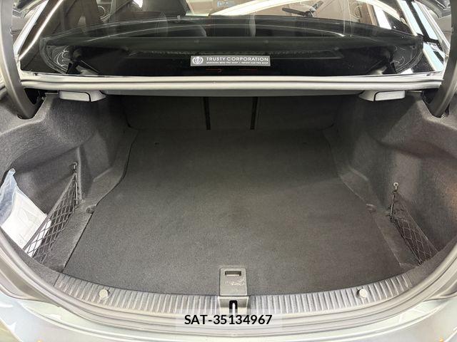 Mercedes Benz C-CLASS 2018-11 8100344-15