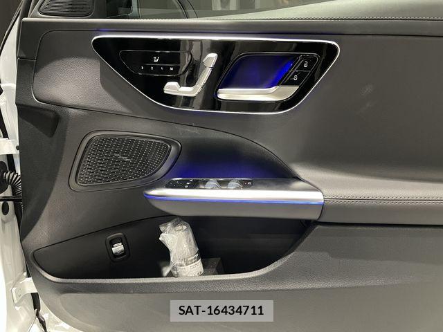 Mercedes Benz C-CLASS 2025-08 8158772-4