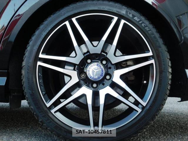 Mercedes Benz C-CLASS 2013-01 8208623-24