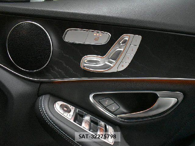 Mercedes Benz C-CLASS 2017-09 8208619-12