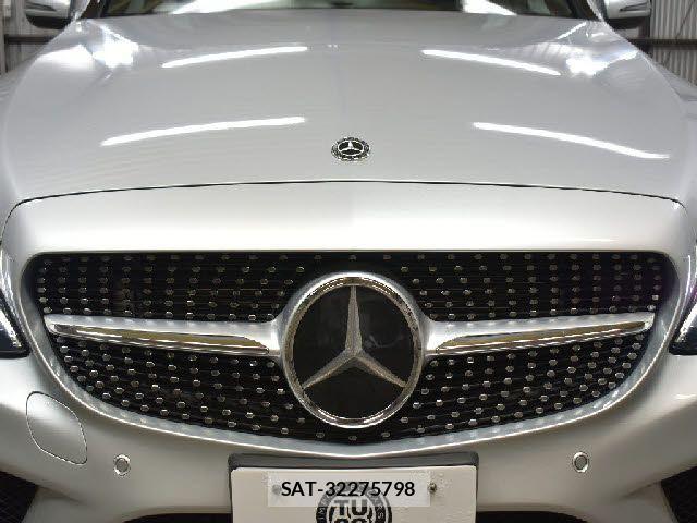 Mercedes Benz C-CLASS 2017-09 8208619-25