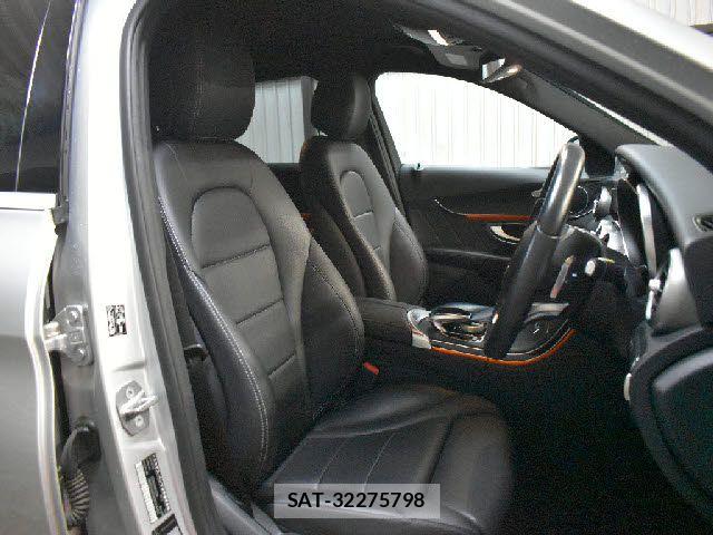 Mercedes Benz C-CLASS 2017-09 8208619-7
