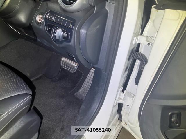 Mercedes Benz C-CLASS 2019-03 8230757-13