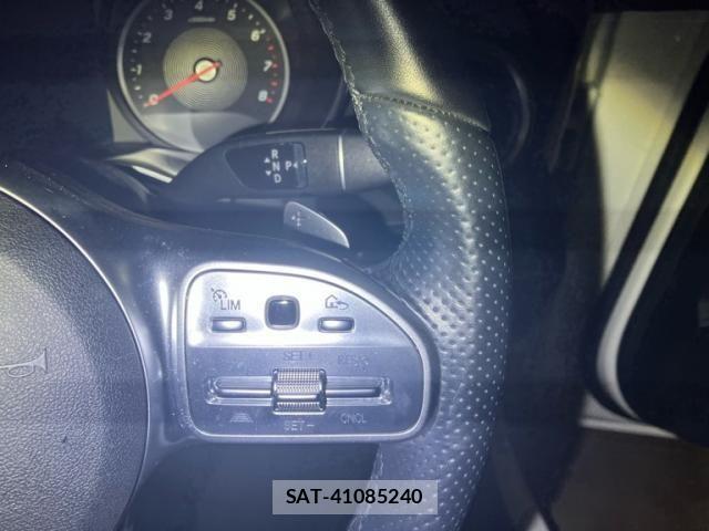 Mercedes Benz C-CLASS 2019-03 8230757-18
