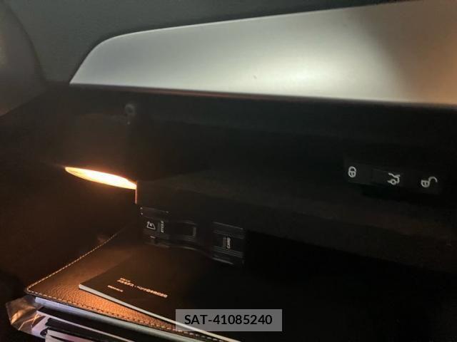Mercedes Benz C-CLASS 2019-03 8230757-27
