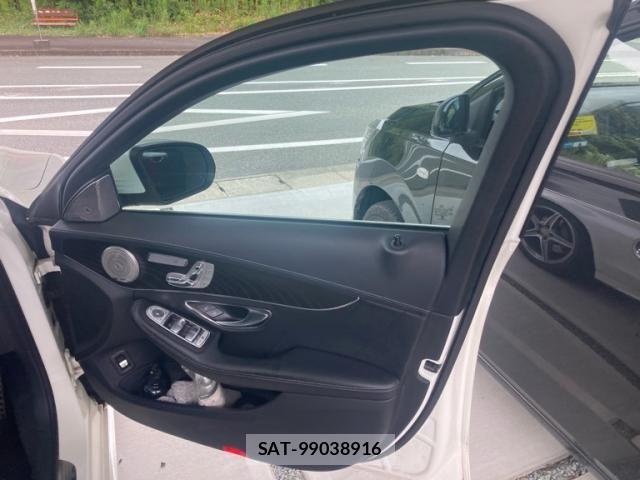 Mercedes Benz C-CLASS 2015-06 8230759-12
