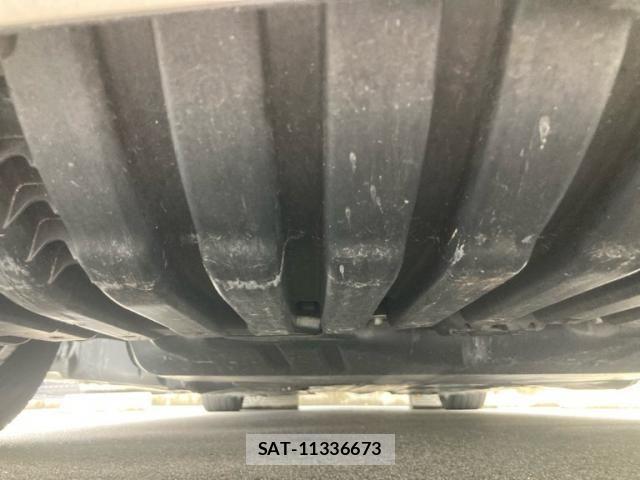 Mercedes Benz C-CLASS 2015-03 8230760-11