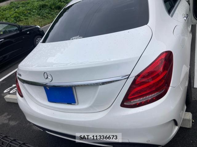 Mercedes Benz C-CLASS 2015-03 8230760-4