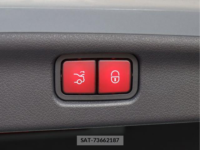 Mercedes Benz C-CLASS 2022-01 8245860-17