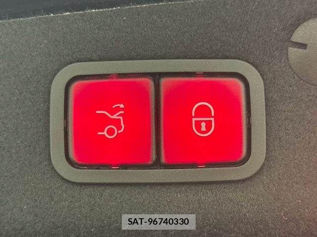 Mercedes Benz C-CLASS 2020-01 8336703-4