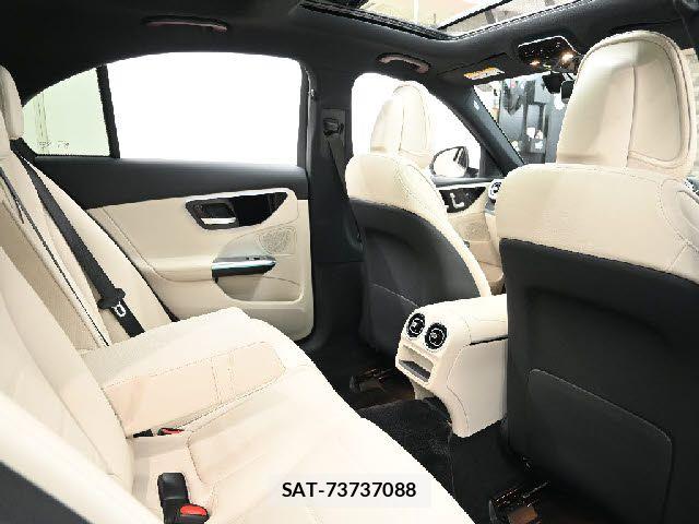 Mercedes Benz C-CLASS 2023-04 8354912-16
