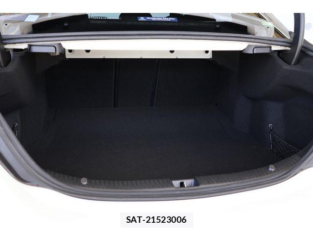 Mercedes Benz C-CLASS 2015-11 8366914-29