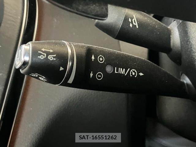 Mercedes Benz C-CLASS 2017-07 8366913-18