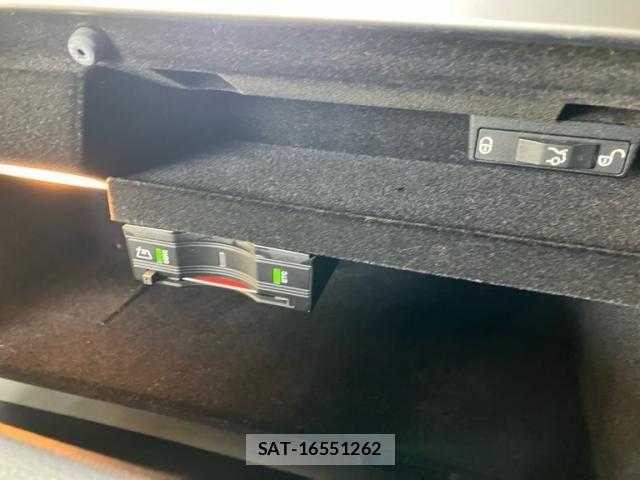 Mercedes Benz C-CLASS 2017-07 8366913-24