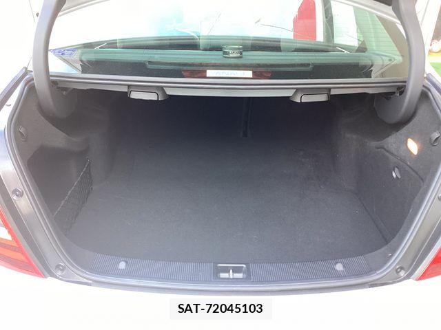 Mercedes Benz C-CLASS 2012-08 8366917-14