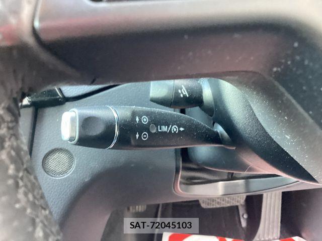 Mercedes Benz C-CLASS 2012-08 8366917-15