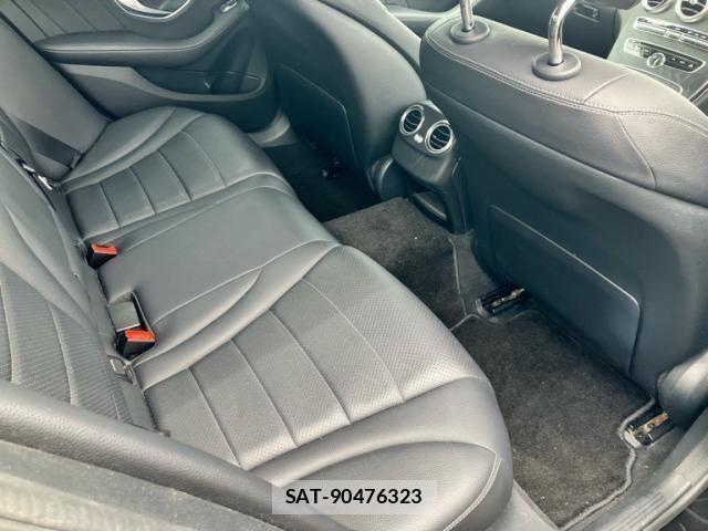Mercedes Benz C-CLASS 2016-08 8413512-14