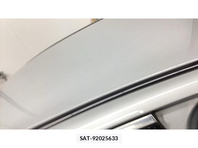 Mercedes Benz C-CLASS 2015-04 8413510-14