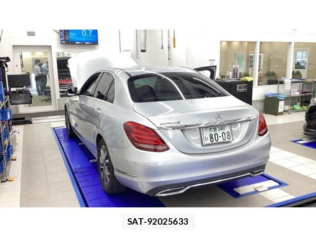 Mercedes Benz C-CLASS 2015-04 8413510-1