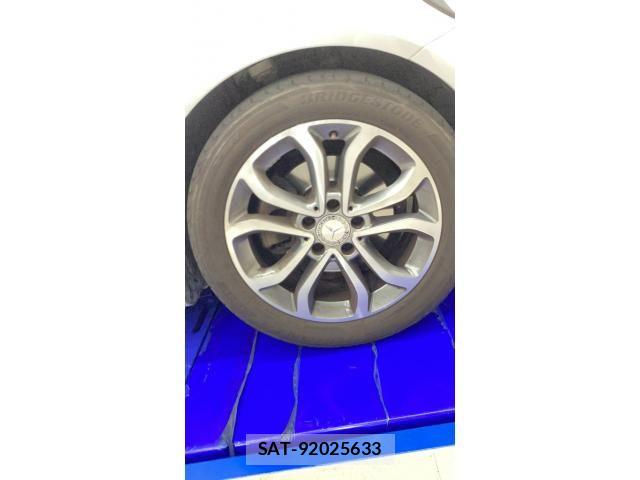 Mercedes Benz C-CLASS 2015-04 8413510-4