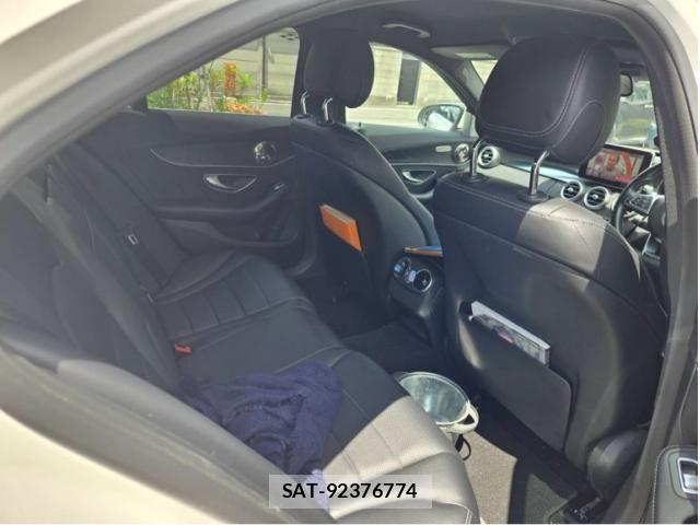 Mercedes Benz C-CLASS 2014-11 8413503-16