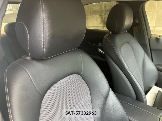 Mercedes Benz C-CLASS 2018-02 8438401-9