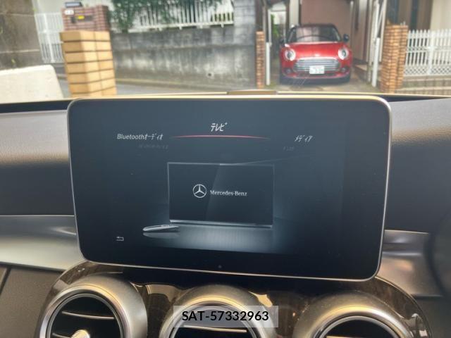 Mercedes Benz C-CLASS 2018-02 8438401-15