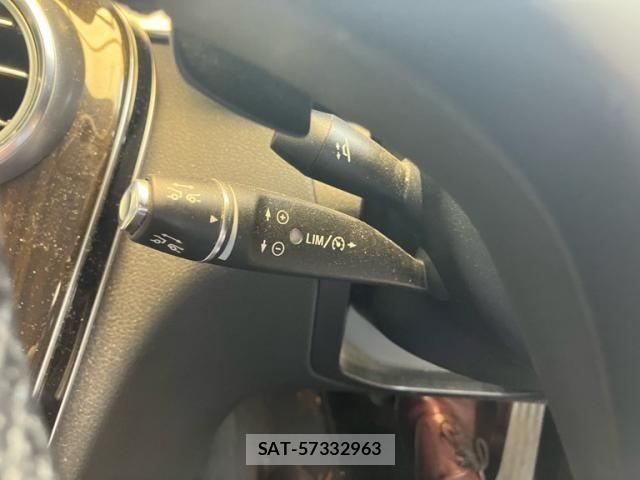 Mercedes Benz C-CLASS 2018-02 8438401-20
